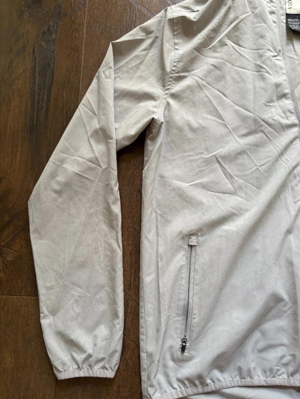Vuori lightweight performance jacket - Picture 6 of 7